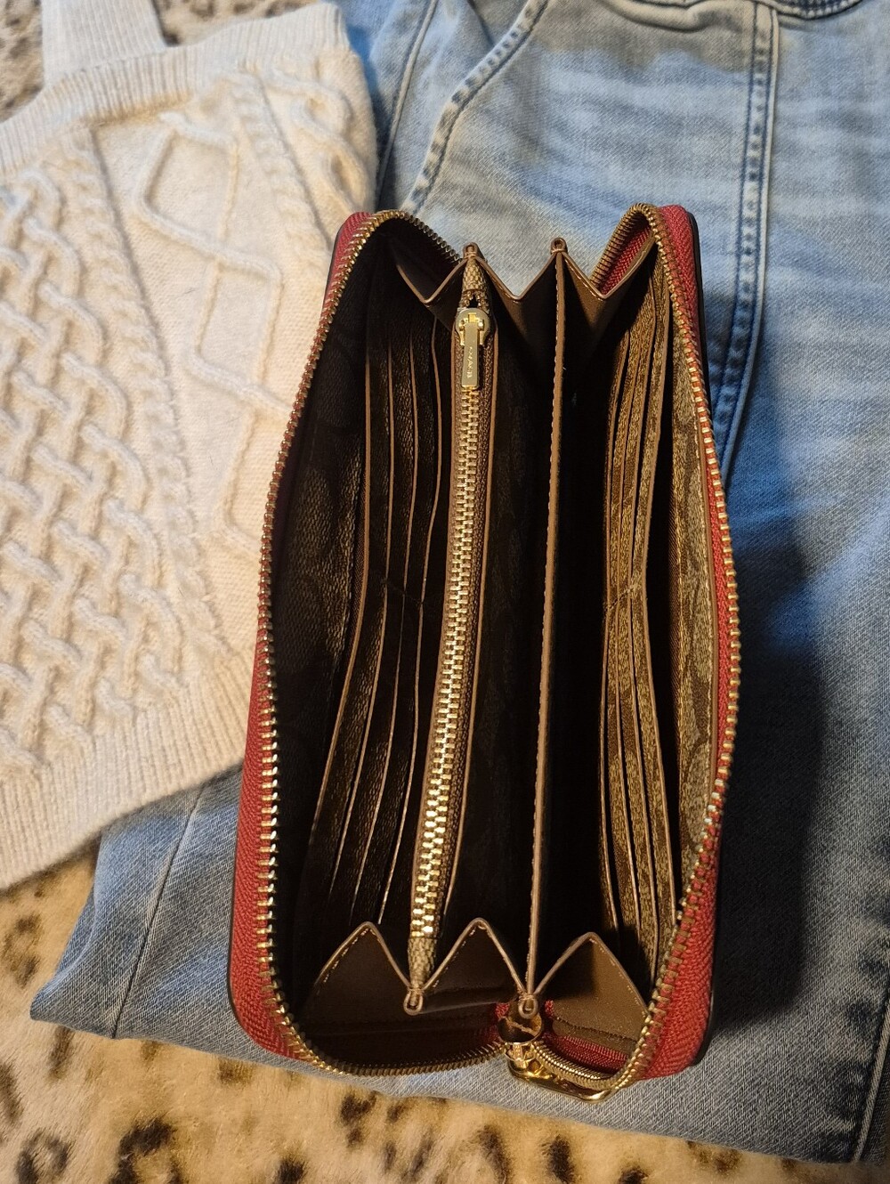 RARE Disney COACH Wallet - Picture 5 of 8